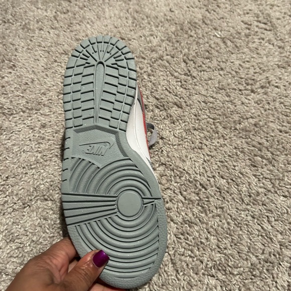 Dunks - Picture 10 of 11